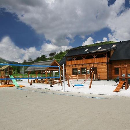 Dolní Lomná 日兹哈克兹克宾馆酒店 外观 照片