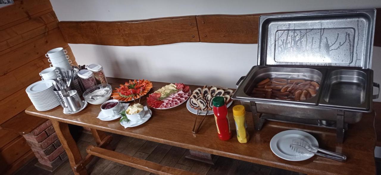 Dolní Lomná 日兹哈克兹克宾馆酒店 外观 照片